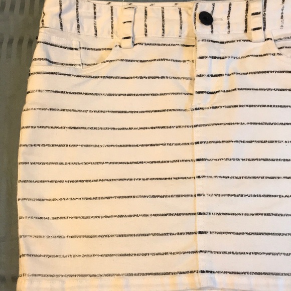 Striped Denim Mini Skirt - Picture 3 of 7